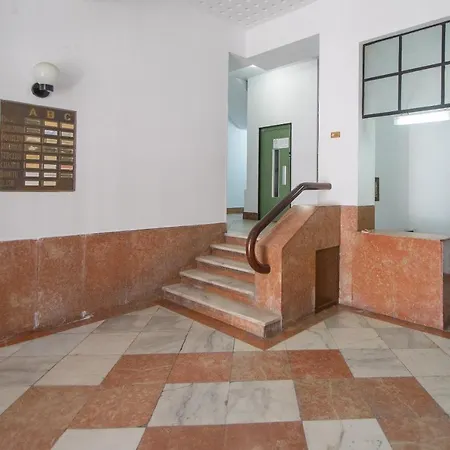 Apartamento Plus Ultra Apartment *