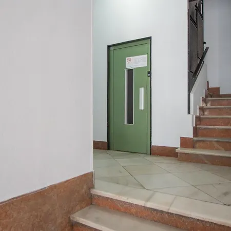 Apartamento Plus Ultra Apartment *
