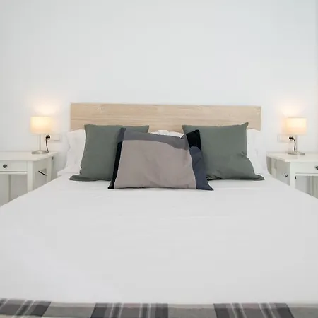 Apartamento Plus Ultra Apartment *