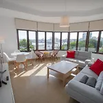 Apartamento Plus Ultra Apartment *